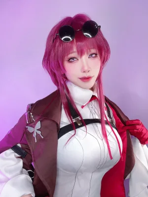 水淼Aqua《Fantia 2023年06月会员订阅 カフカ🕸️ 卡芙卡》主题写真：16张全套美图