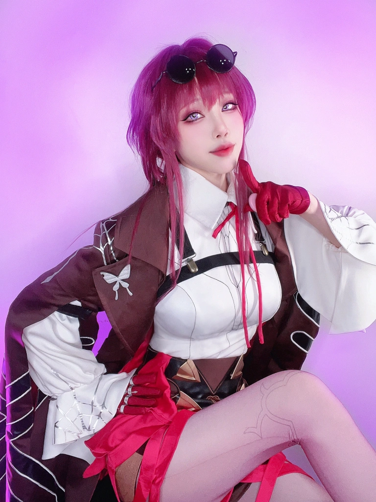 水淼Aqua《Fantia 2023年06月会员订阅 カフカ🕸️ 卡芙卡》主题写真：16张全套美图