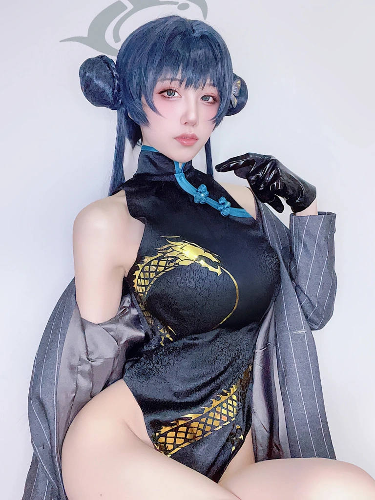 水淼Aqua《Fantia 2023年04月会员订阅 キサキ会長🦋》主题写真：31张全套美图