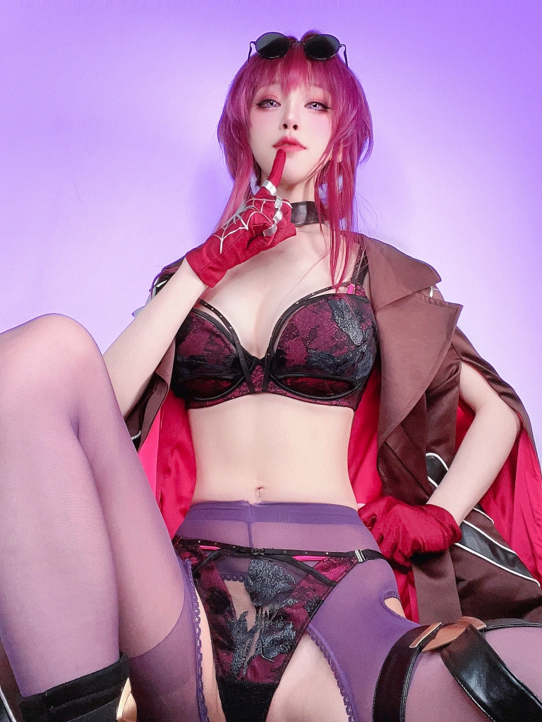 水淼Aqua《Fantia 2023年06月会员订阅 カフカの下着💕》主题写真：13张全套美图