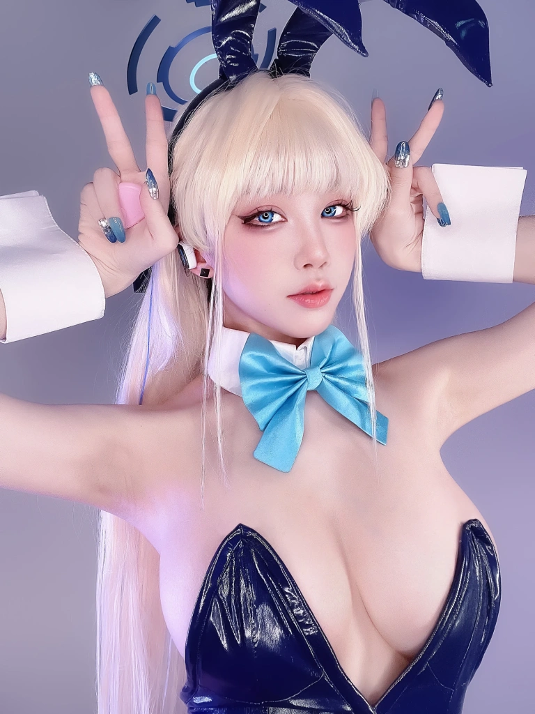 水淼Aqua《Fantia 2023年06月会员订阅 飛鳥馬トキ✌️》主题写真：20张全套美图