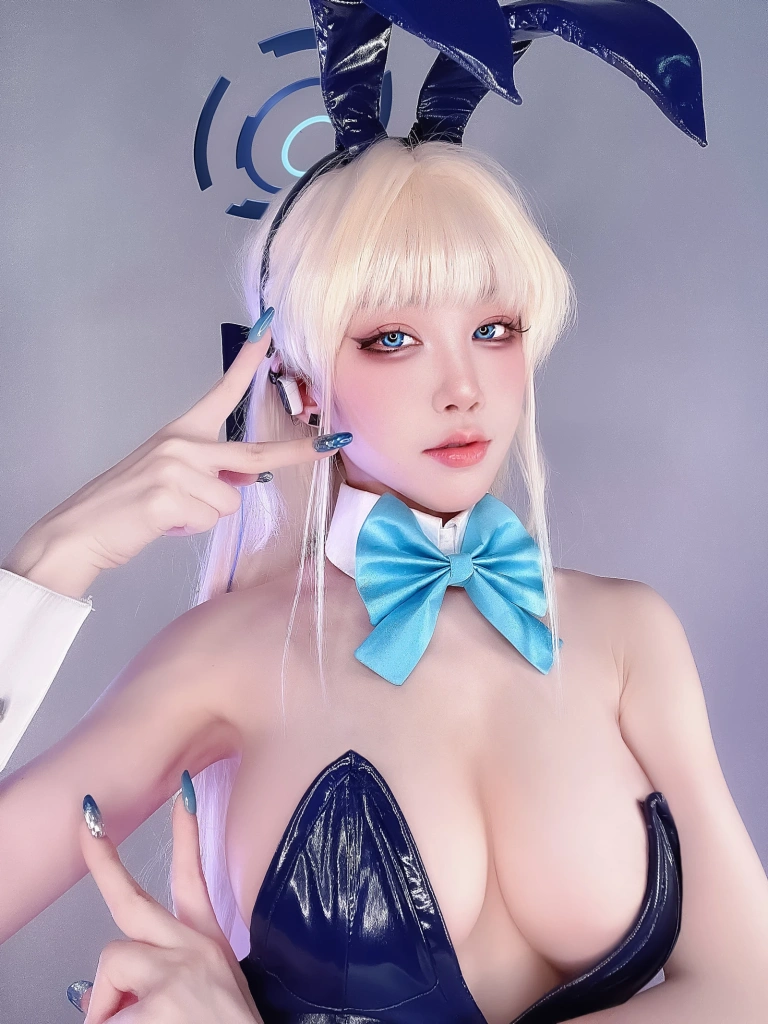 水淼Aqua《Fantia 2023年06月会员订阅 飛鳥馬トキ✌️》主题写真：20张全套美图