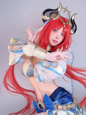 水淼Aqua《Fantia 2023年07月会员订阅 原神 🏵️ニィロウ🏵️》主题写真：26张全套美图