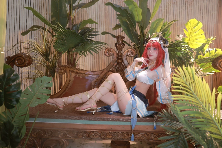 水淼Aqua《原神 ニィロウ 妮露》主题写真：97张全套美图
