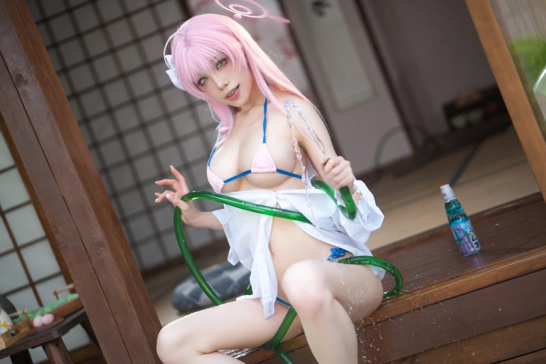 水淼Aqua《Fantia 2023年10月会员合集（2期）》主题写真：50张全套美图