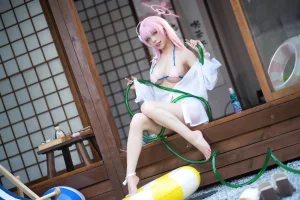 水淼Aqua《浦和ハナコ❣️一緒に涼しくなりませんか？》主题写真：40张全套美图