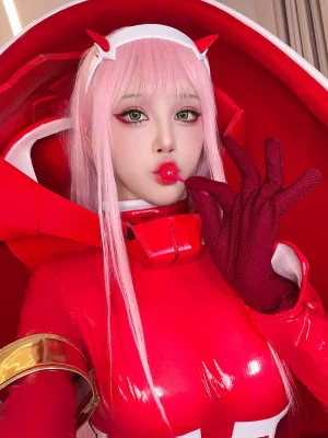水淼Aqua《Fantia 2023年12月 02❣️》主题写真：27张全套美图