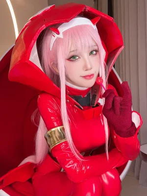 水淼Aqua《Fantia 2023年12月 02❣️》主题写真：27张全套美图