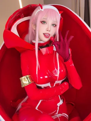水淼Aqua《Fantia 2023年12月 02❣️》主题写真：27张全套美图