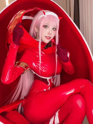 水淼Aqua《Fantia 2023年12月 02❣️》主题写真：27张全套美图