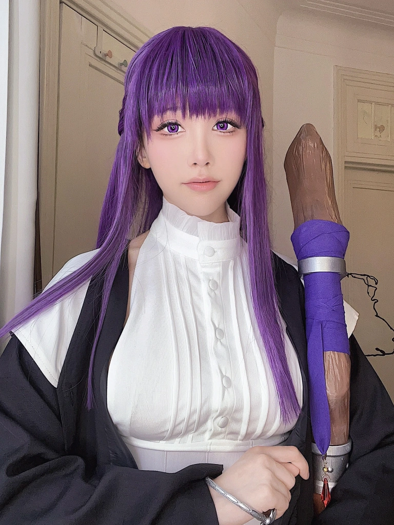 水淼Aqua《Fantia 2024年01月 フェルン🔮》主题写真：25张全套美图