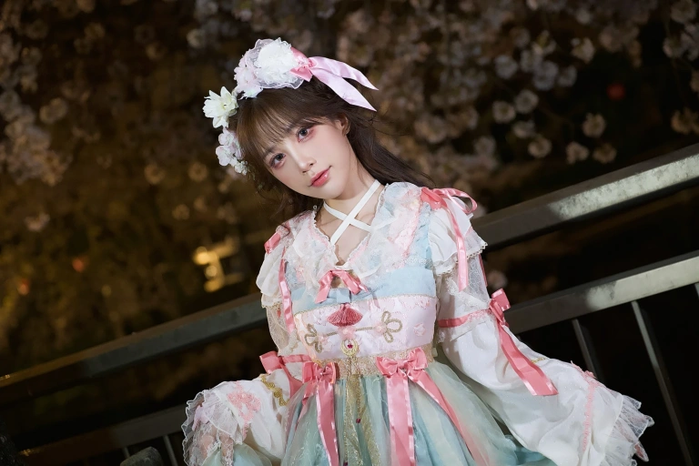 水淼Aqua《Fantia 2024年04月 桜が満開🌸》主题写真：17张全套美图