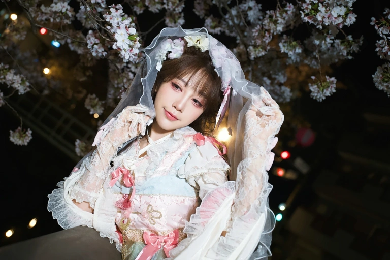 水淼Aqua《Fantia 2024年04月 桜が満開🌸》主题写真：17张全套美图