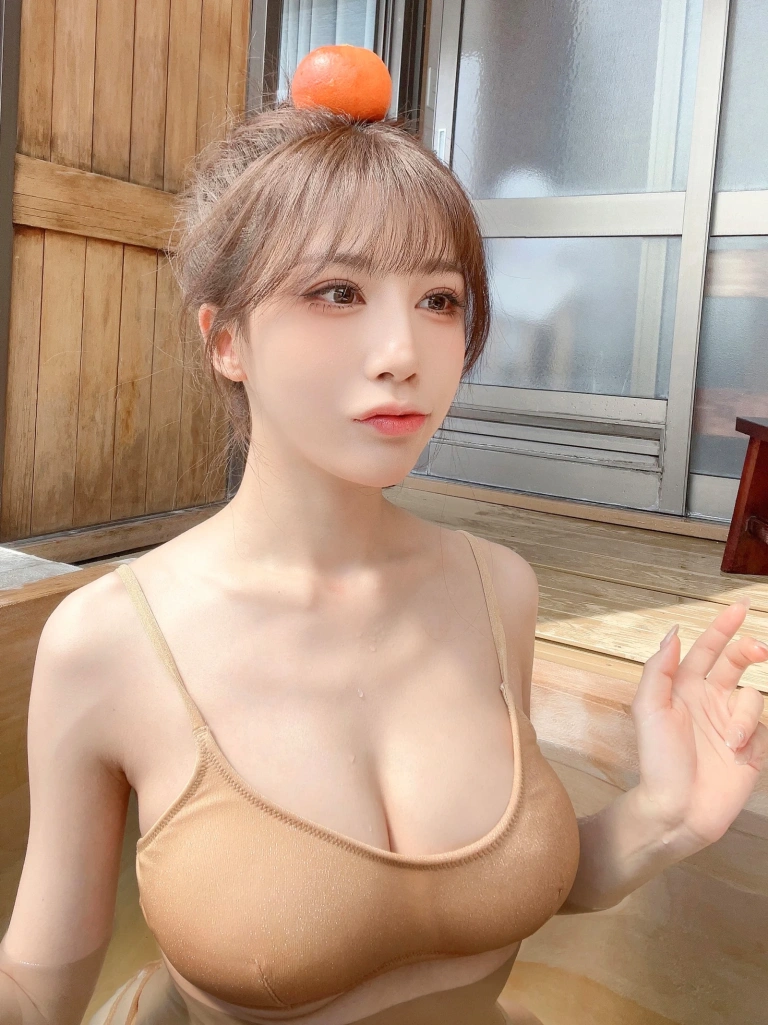 水淼Aqua《お風呂とみかん 🍊》主题写真：20张全套美图