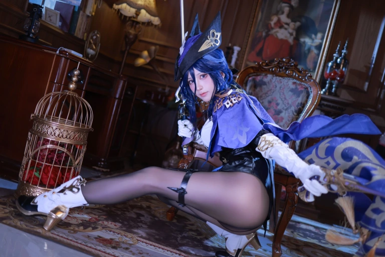 水淼Aqua《24年12月の会員特典》主题写真：227张全套美图