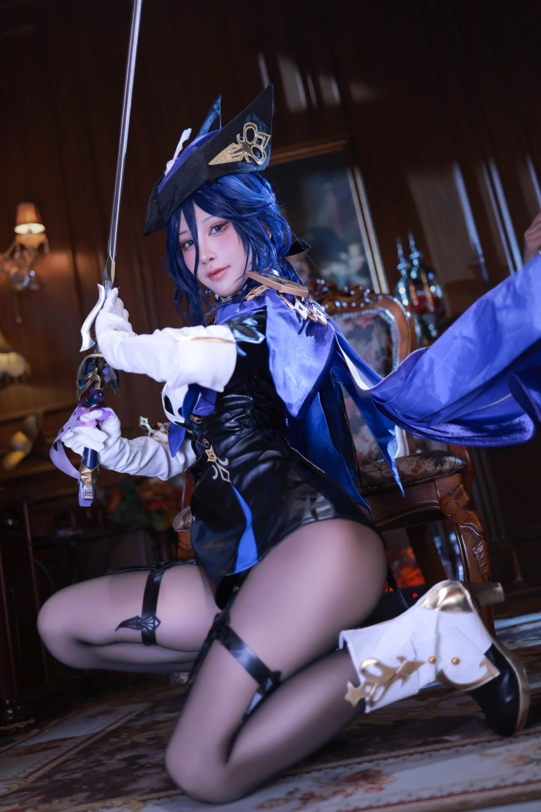 水淼Aqua《24年12月の会員特典》主题写真：227张全套美图