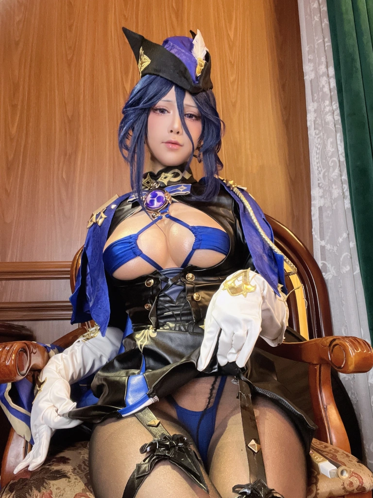 水淼Aqua《Fantia 2025年01月会员合集（2期）》主题写真：58张全套美图