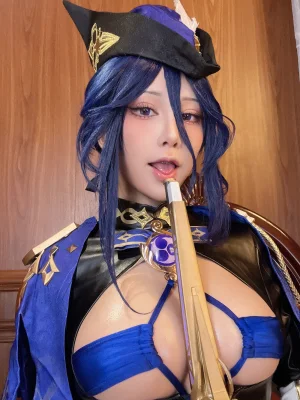水淼Aqua《Fantia 2025年01月会员合集（2期）》主题写真：58张全套美图
