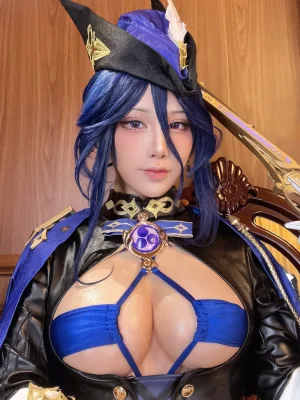 水淼Aqua《Fantia 2025年01月会员合集（2期）》主题写真：58张全套美图