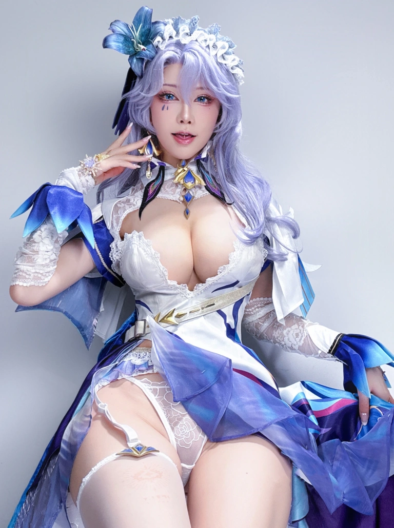 水淼Aqua《Fantia 坎特雷拉自拍》主题写真：25张全套美图