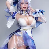水淼Aqua《Fantia 坎特雷拉自拍》主题写真：25张全套美图