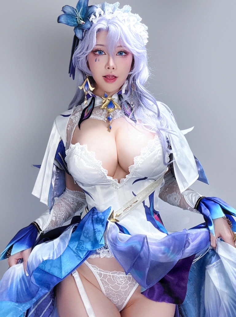 水淼Aqua《Fantia 坎特雷拉自拍》主题写真：25张全套美图
