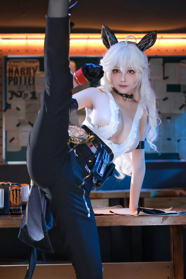 水淼Aqua《鸣潮 赞妮》主题写真：69张全套美图