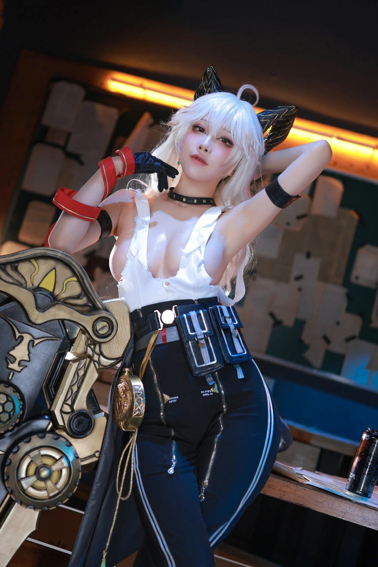 水淼Aqua《鸣潮 赞妮》主题写真：69张全套美图