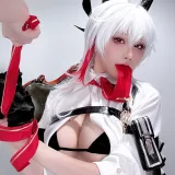 水淼Aqua《Fantia ザンニー🖤》主题写真：30张全套美图