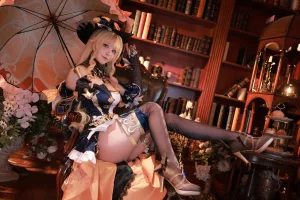 水淼Aqua《原神 娜维娅》主题写真：57张全套美图