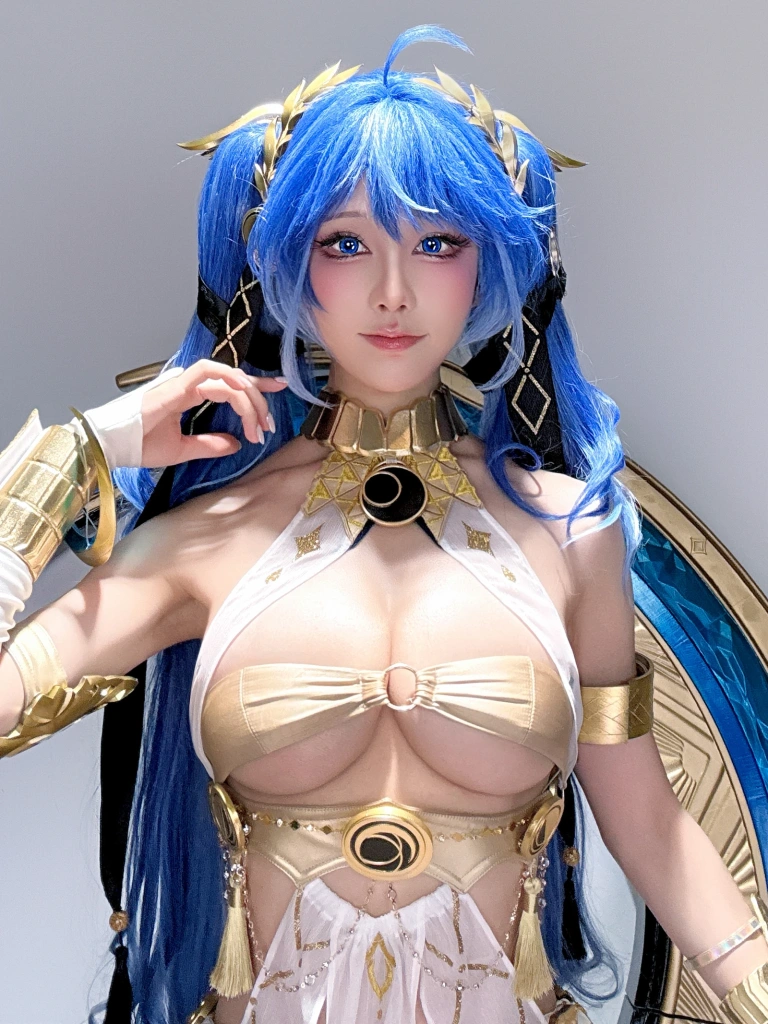 水淼Aqua《Patreon 鸣潮 尤诺自拍》主题写真：45张全套美图