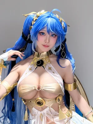 水淼Aqua《Patreon 鸣潮 尤诺自拍》主题写真：45张全套美图