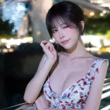 水淼Aqua《Patreon 新加坡夜拍留恋》主题写真：12张全套美图