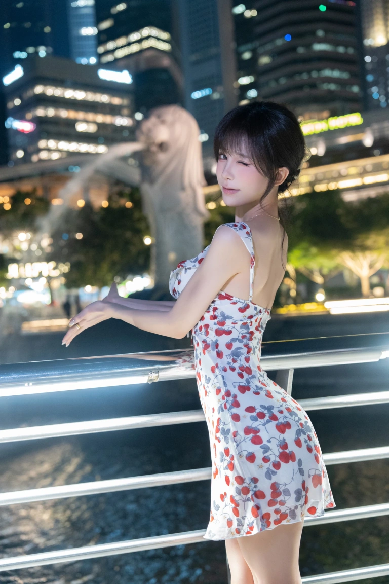 水淼Aqua《Patreon 新加坡夜拍留恋》主题写真：12张全套美图