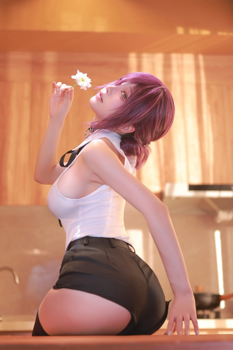 水淼Aqua《Patreon 链锯人 蕾塞Reze》主题写真：60张全套美图