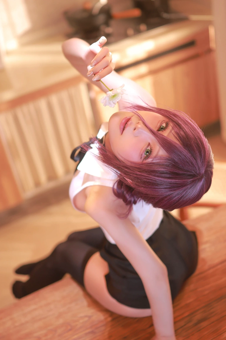 水淼Aqua《Patreon 链锯人 蕾塞Reze》主题写真：60张全套美图