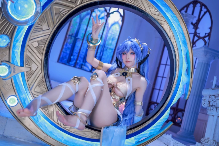 水淼Aqua《Patreon 鸣潮 尤诺》主题写真：65张全套美图