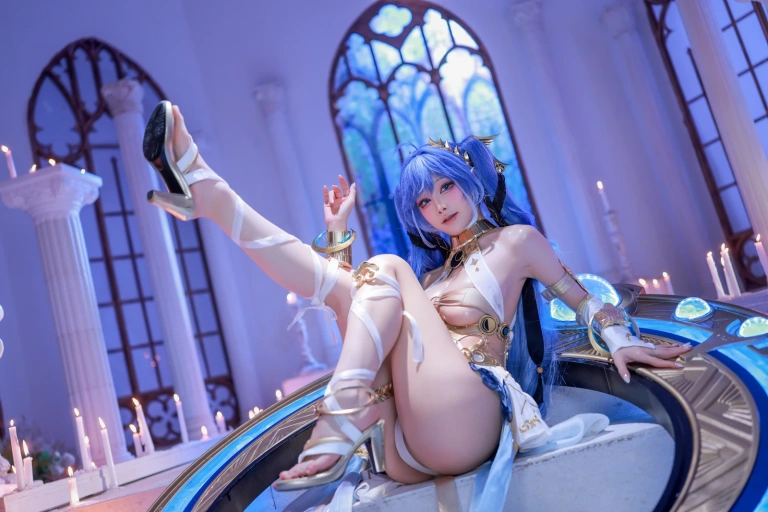 水淼Aqua《Patreon 鸣潮 尤诺》主题写真：65张全套美图