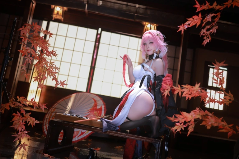 水淼Aqua《鸣潮 长离》主题写真：52张全套美图