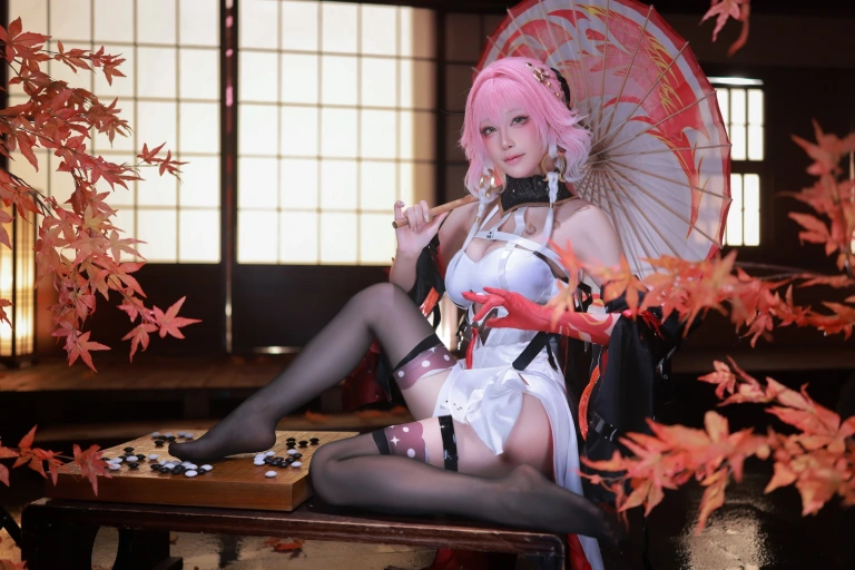 水淼Aqua《鸣潮 长离》主题写真：52张全套美图