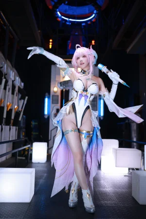 水淼Aqua《鸣潮 爱弥斯》主题写真：61张全套美图