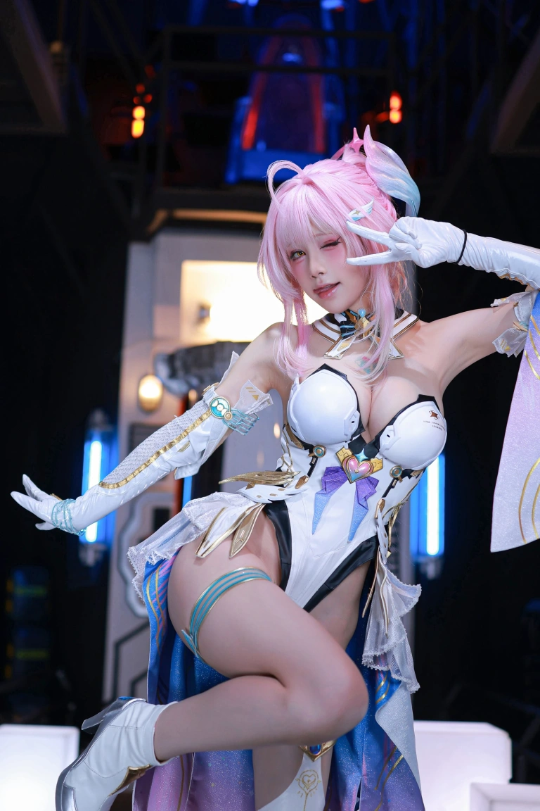 水淼Aqua《鸣潮 爱弥斯》主题写真：61张全套美图
