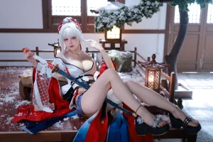 水淼Aqua《鸣潮 绯雪》主题写真：51张全套美图