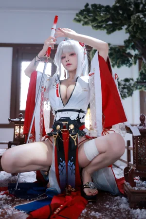 水淼Aqua《鸣潮 绯雪》主题写真：51张全套美图