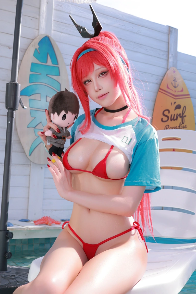 水淼Aqua《拉毗小红帽泳装（胜利女神：妮姬）》主题写真：80张全套美图