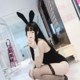 雪晴Astra《自撮りVol.1 黑丝兔女郎》主题写真：25张全套美图，含4个视频