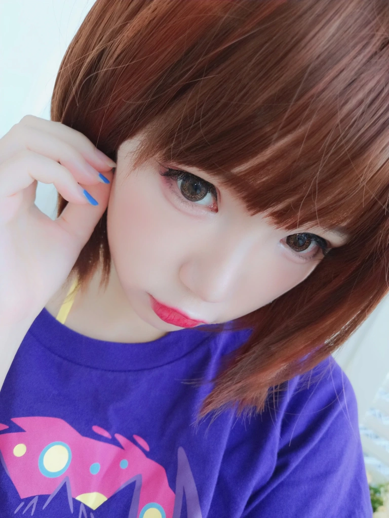 雪晴Astra《自撮りVol.3 皮卡丘》主题写真：24张全套美图