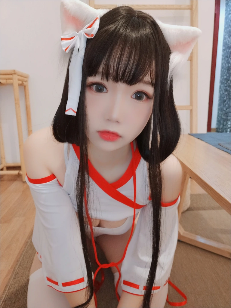 雪晴Astra《自撮りVol.4 神社の猫》主题写真：97张全套美图，含9个视频