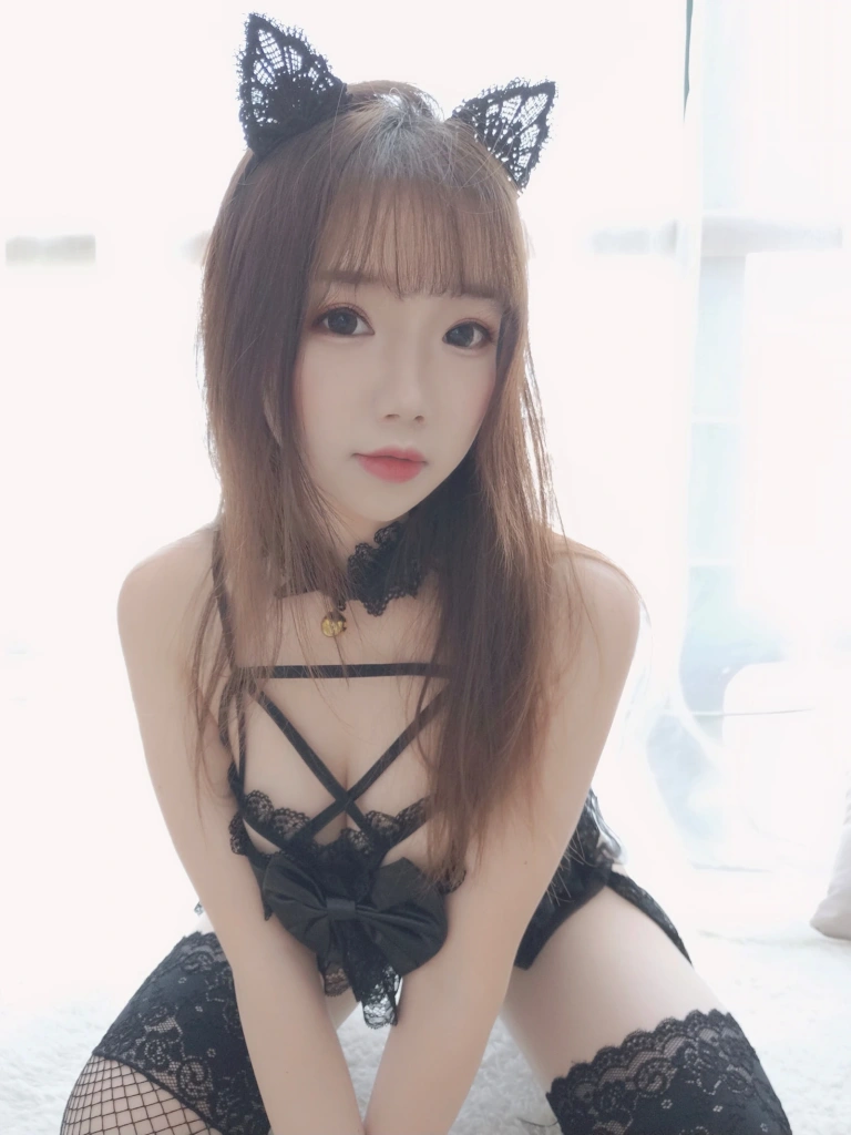 雪晴Astra《自撮りVol.5 黑猫猫》主题写真：65张全套美图，含5个视频
