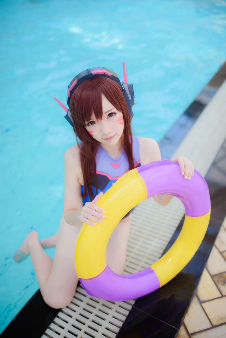 雪晴Astra《写真Vol.6 Overwatch-D.Va水着》主题写真：31张全套美图